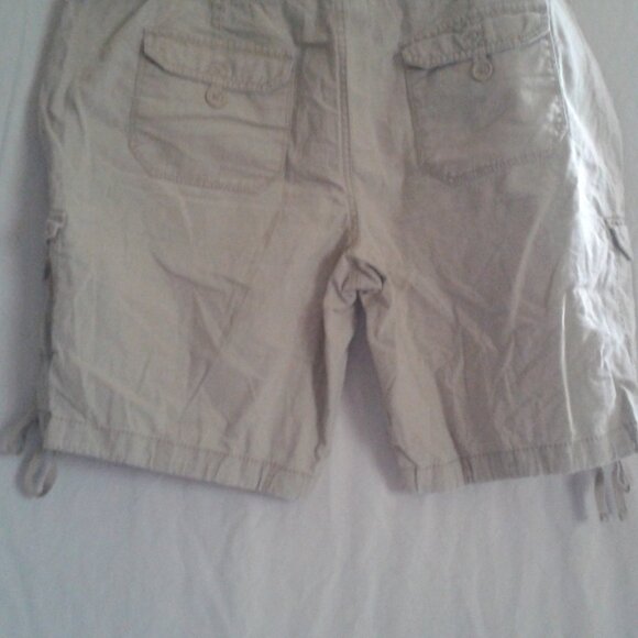 Women's Faded Glory Khaki Cargo Shorts Size 16 - Picture 5 of 8